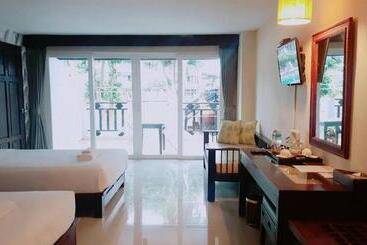 هتل Pattawia Resort & Spa, Pranburi
