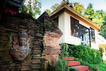 酒店 Phu Jaya Floresta Resort By Alphatel