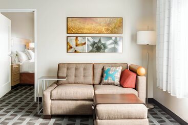 هتل Towneplace Suites By Marriott Detroit Taylor