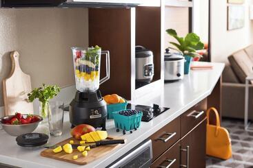 هتل Towneplace Suites By Marriott Detroit Taylor