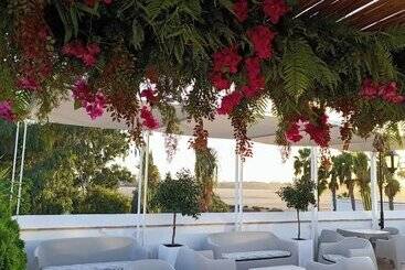 هتل روستایی Hotel La Malvasia