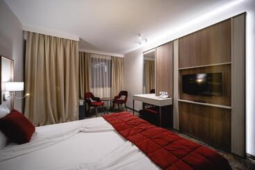 Saint George Hotel & Medical Spa