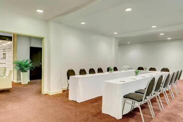 هتل Sheraton Salta