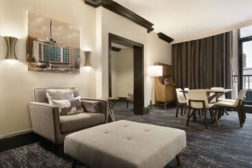 American Hotel Atlanta Downtown, Tapestry Collection Hilton