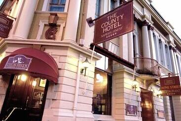 هتل The County