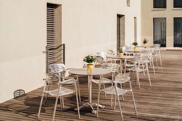 هتل Vienna House Easy By Wyndham Stuttgart