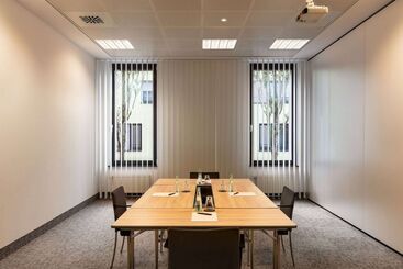 هتل Vienna House Easy By Wyndham Stuttgart