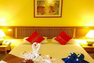 Seascape Beach Resort