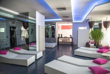 هتل Antares Sport Beauty & Wellness