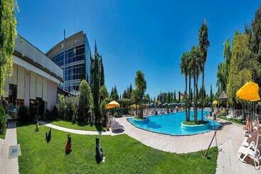هتل Antares Sport Beauty & Wellness