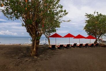 هتل Bali Taman Beach Resort & Spa Lovina