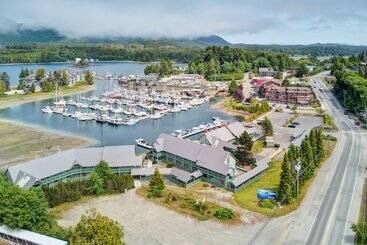 هتل Canadian Princess Lodge & Marina
