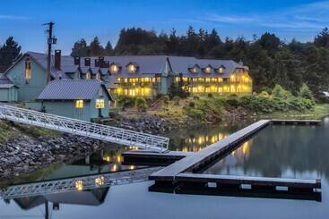 هتل Canadian Princess Lodge & Marina