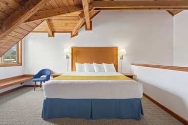 هتل Canadian Princess Lodge & Marina