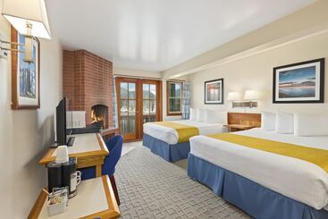 هتل Canadian Princess Lodge & Marina