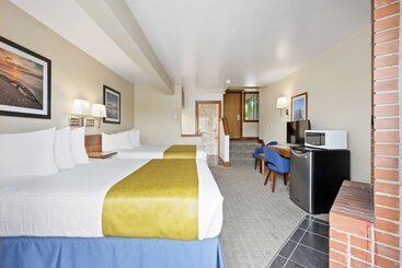 هتل Canadian Princess Lodge & Marina
