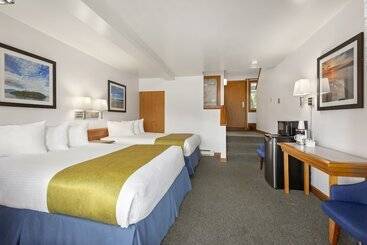 هتل Canadian Princess Lodge & Marina