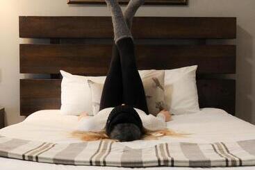 ホテル Canmore Rocky Mountain Inn