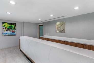 هتل Comfort Inn San Diego Old Town