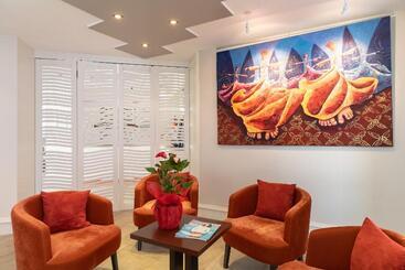 هتل Mercure Saint Raphael Centre Plage