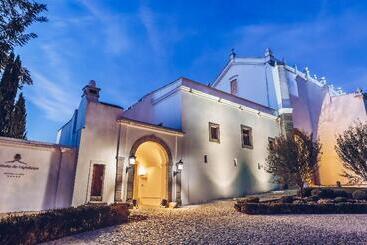 Convento Do Espinheiro, Historic Hotel & Spa