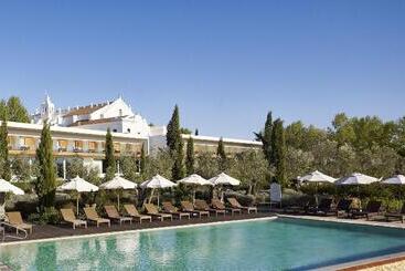 Convento Do Espinheiro, Historic Hotel & Spa