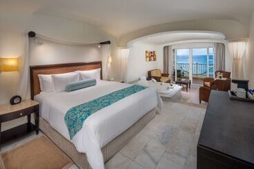 هتل Cozumel Palace All Inclusive