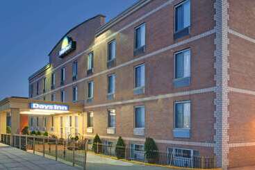 هتل Days Inn By Wyndham Jamaica / Jfk Airport