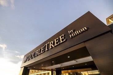 فندق Doubletree By Hilton Calgary North