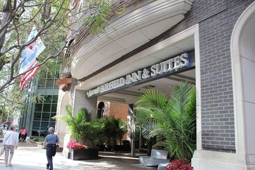 هتل Fairfield Inn And Suites Chicago Downtown/ Magnificent Mile
