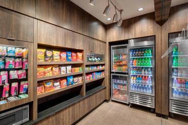 هتل Fairfield Inn And Suites Chicago Downtown/ Magnificent Mile