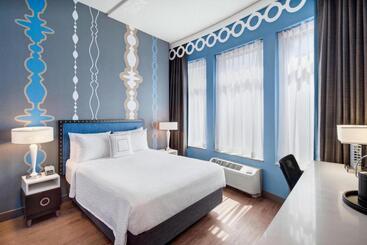 هتل Fairfield Inn And Suites Chicago Downtown/ Magnificent Mile