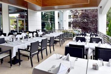 Flamingo Grand Hotel & Spa
