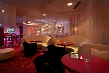 Flamingo Grand Hotel & Spa