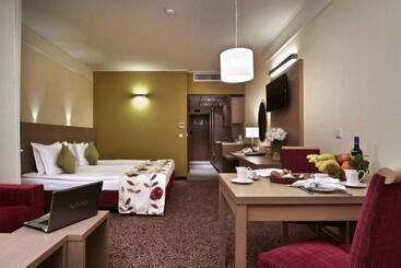Flamingo Grand Hotel & Spa