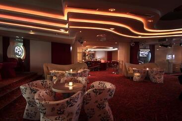 Flamingo Grand Hotel & Spa