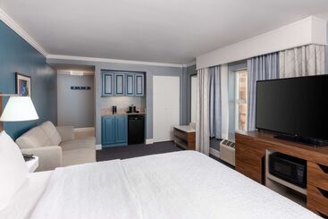 هتل Hampton Inn Savannah Historic District
