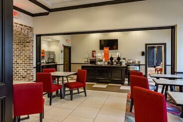 هتل Hampton Inn Savannah Historic District