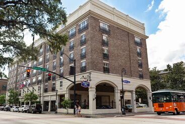 هتل Hampton Inn Savannah Historic District