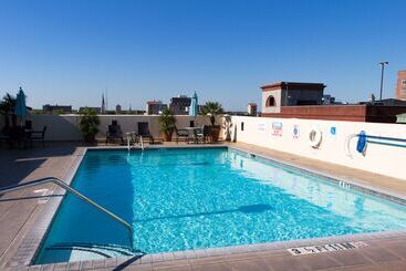 هتل Hampton Inn Savannah Historic District