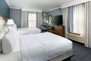 هتل Hampton Inn Savannah Historic District
