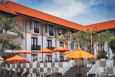 Harris Hotel Kuta Tuban Bali