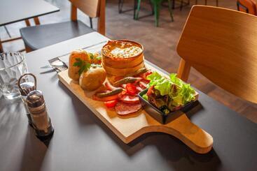 Отель Ibis Pontarlier
