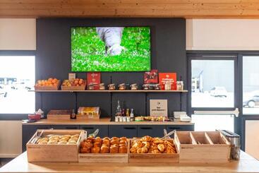 בית מלון כפרי Ibis Pontarlier