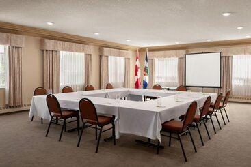 ホテル Nova Inn Yellowknife