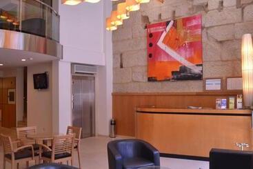 U Hotel Ogalia Vigo