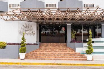 هتل Plaza Del Sol