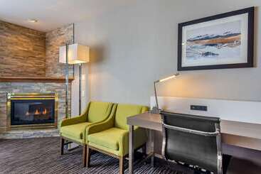 هتل Quality Inn