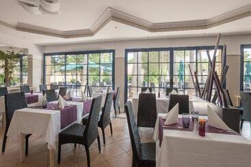 هتل Residence Pierre & Vacances Les Rives De Cannes Mandelieu