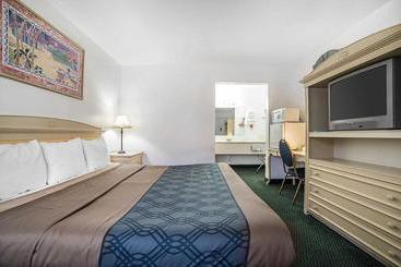هتل Travel Inn Lewiston